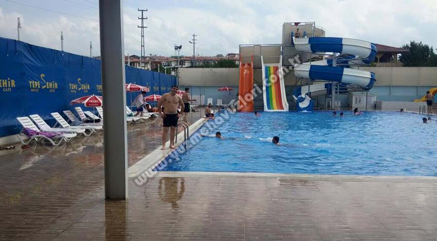 Tepeşehir Yüzme Havuzu